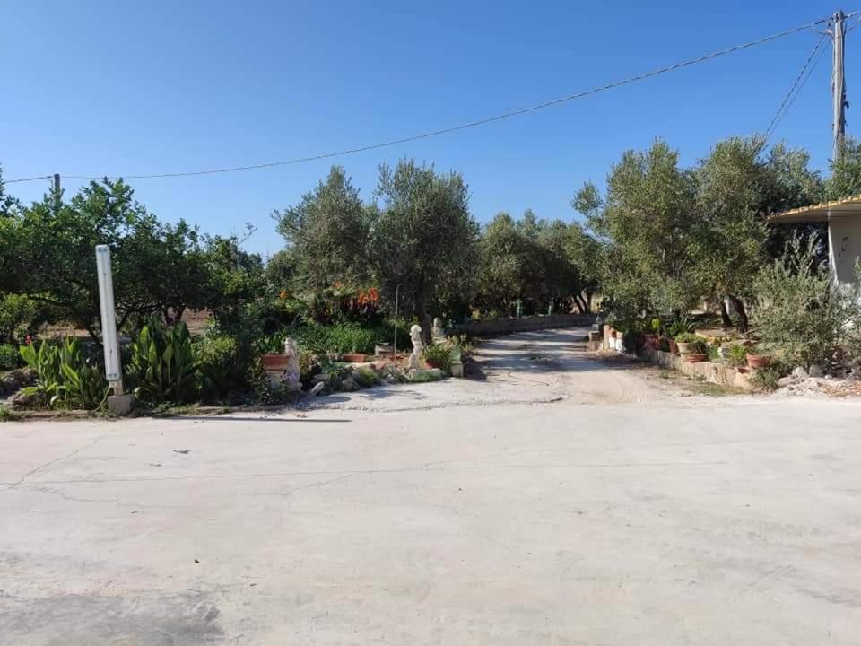 La casa in campagna di Ottavia Alezio Esterno foto