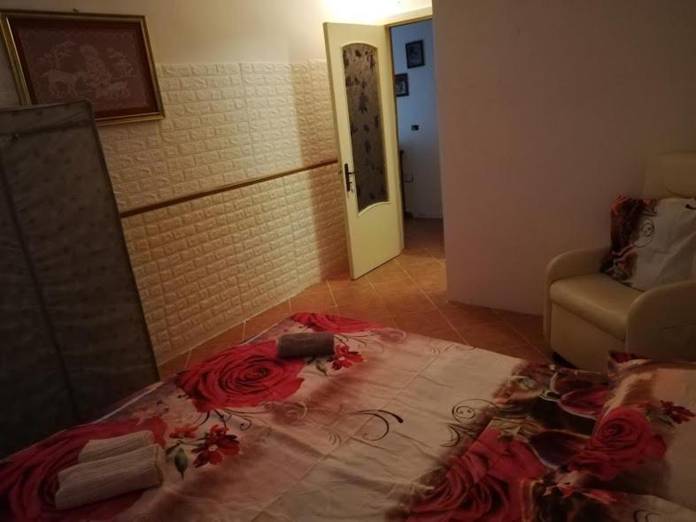 La casa in campagna di Ottavia Alezio Esterno foto